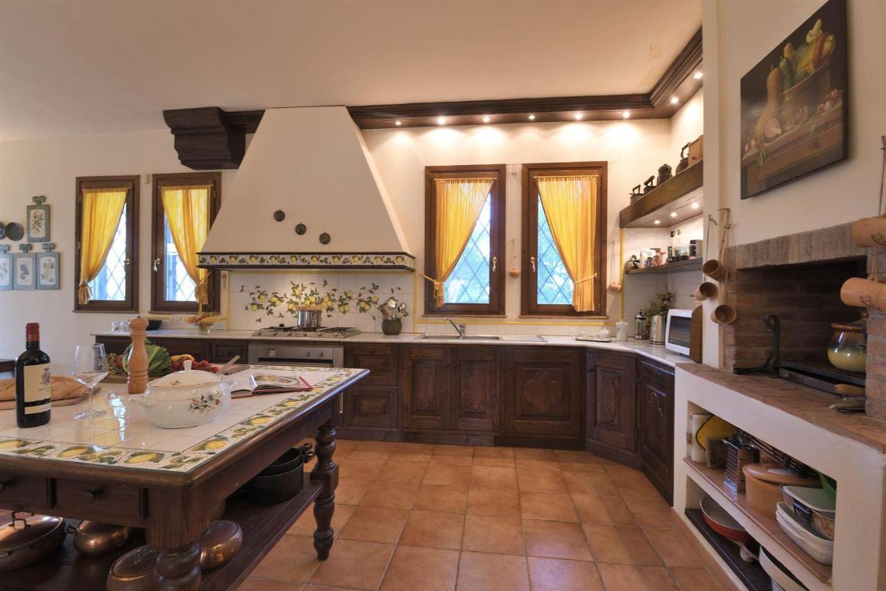 Villa Montalbano 12 Черрето-Гуїді Екстер'єр фото